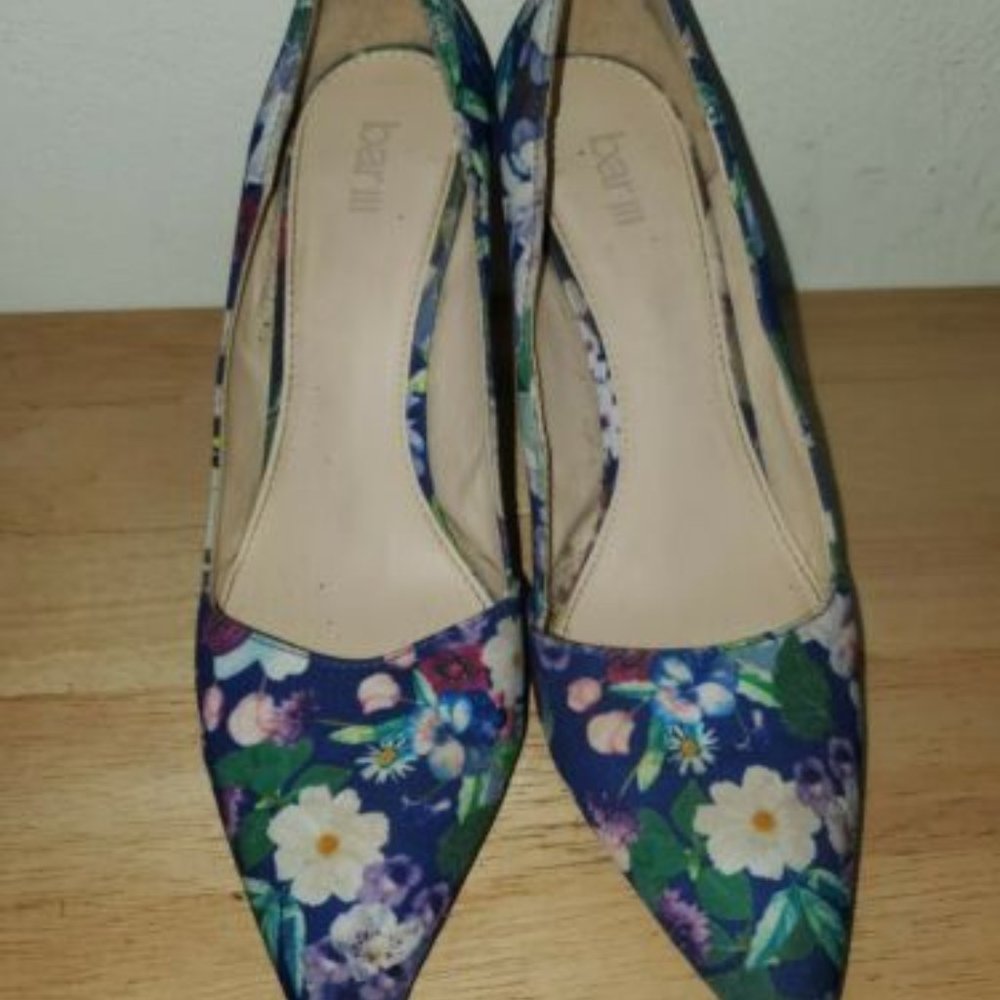 Bar III Womens Joella Pointed Classic Pumps